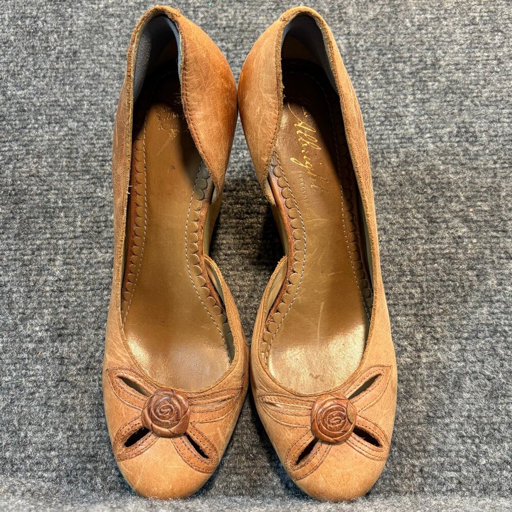Miss Albright Anthropologie Tan Leather Cutout Wood Wedge Heels 6 Slip On Shoes